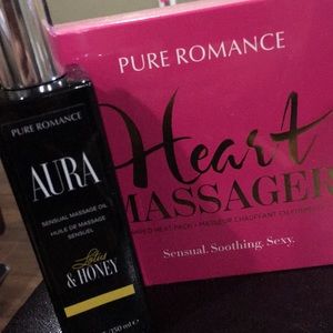 Aura Sensual Massage oil and Warm Heart Massager